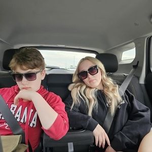 Meet your Posher, Corey